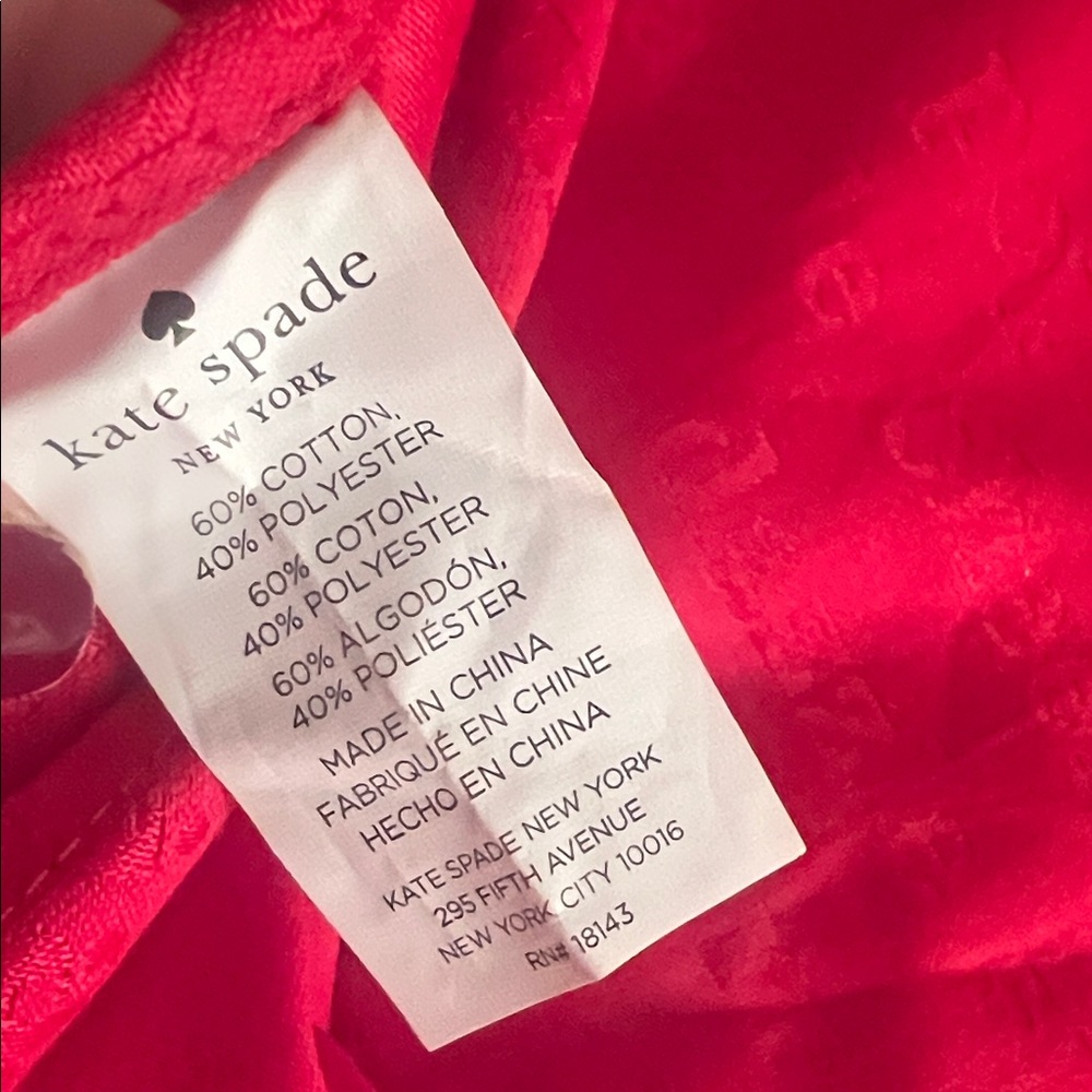 Kate Spade Vibrant Red Round Table Cloth - Picture 3 of 3